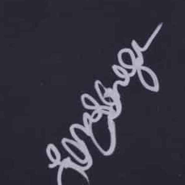 Ian Thorpe — Gorra Negra de Natacion Autografiada — Pentacampeon Olimpico - Close-up de la firma autografiada