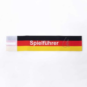 Philipp Lahm — Gafete Capitan Selección Alemania Autografiado - Vista frontal