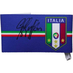 Gianluigi Buffon Gafete Capitan Selección Italia firmado por Gianluigi Buffon