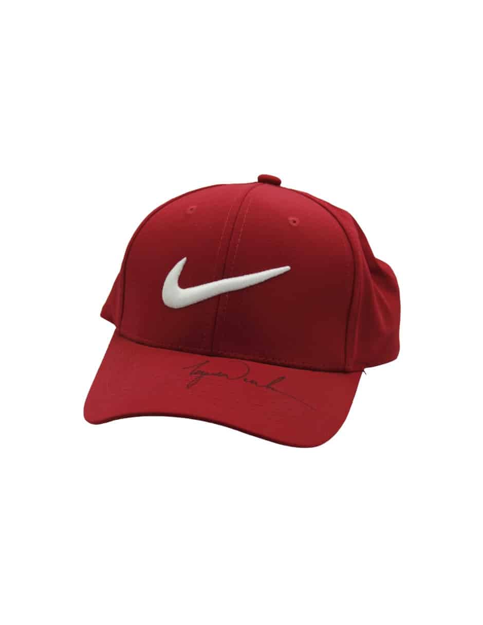 Tiger Woods Gorra Nike Carmin Golf firmado por Tiger Woods